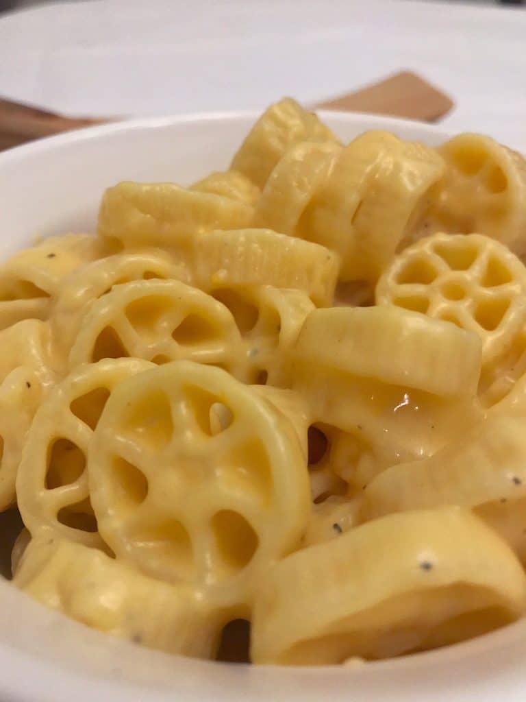 https://organizationaltoast.com/wp-content/uploads/2019/02/macaroni_cheese.jpg