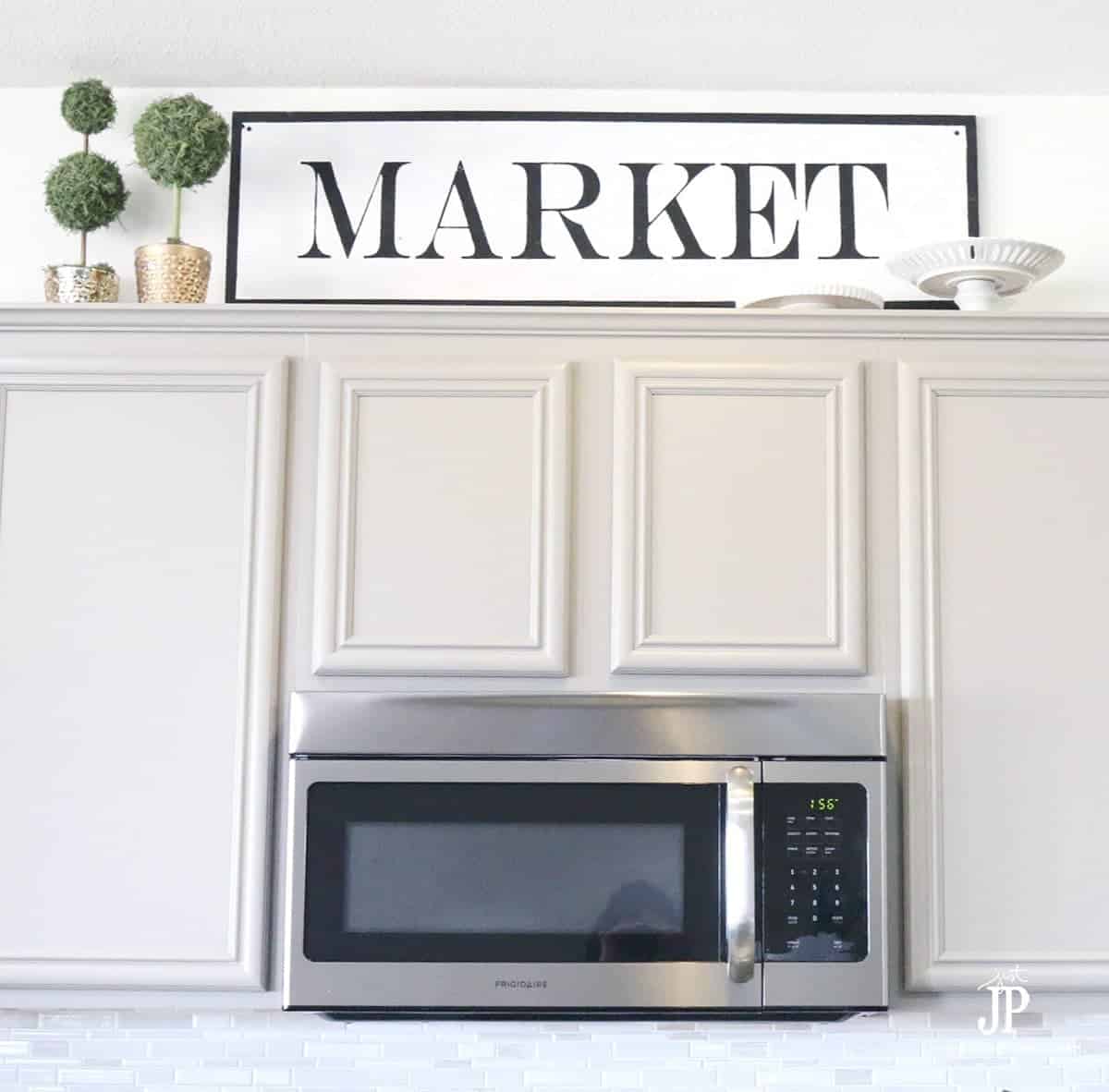 DIY Vintage Market Sign